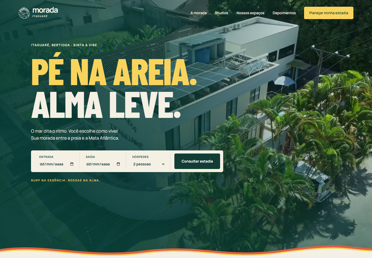 Campos de entrada, saída e hóspedes ao lado da chamada para consultar estadia.