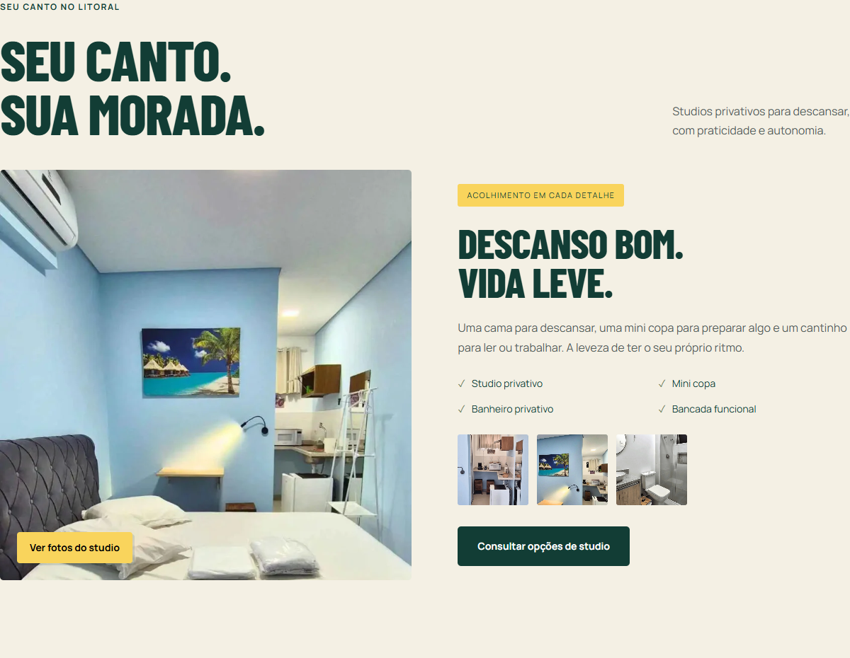Seção completa de acomodações, com quarto, informações, comodidades e fotos de mini copa, bancada e banheiro.